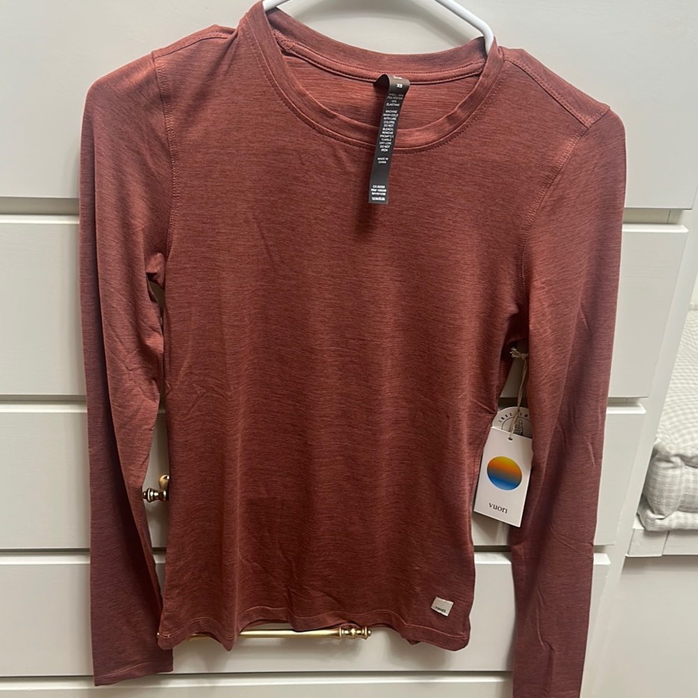 Fitted Brown and Orange Long Sleeve Tee